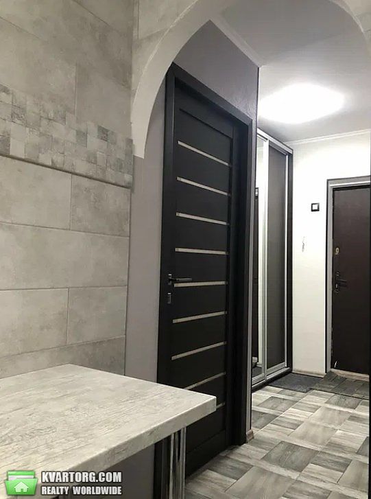 Rent out 1-room apartment. Киев,  Лабораторная — photo 7