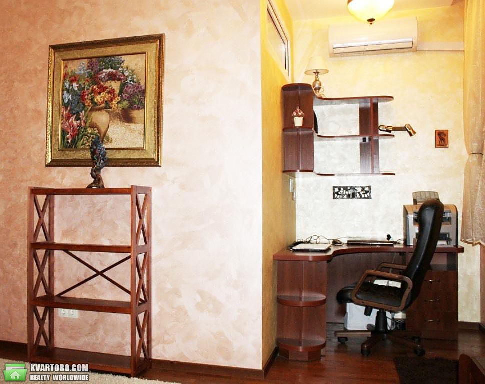 Rent out 4-room apartment. Киев,  Толстого — photo 9