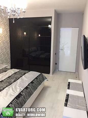 Rent out 2-room apartment. Киев,  Кловский спуск — photo 7