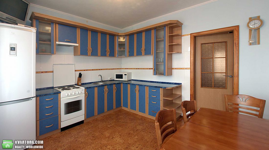 Rent out 1-room apartment. Киев,  Булаховского — photo 1