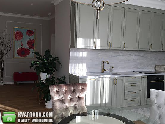 Sell 3-room apartment. Киев,  Щорса — photo 3