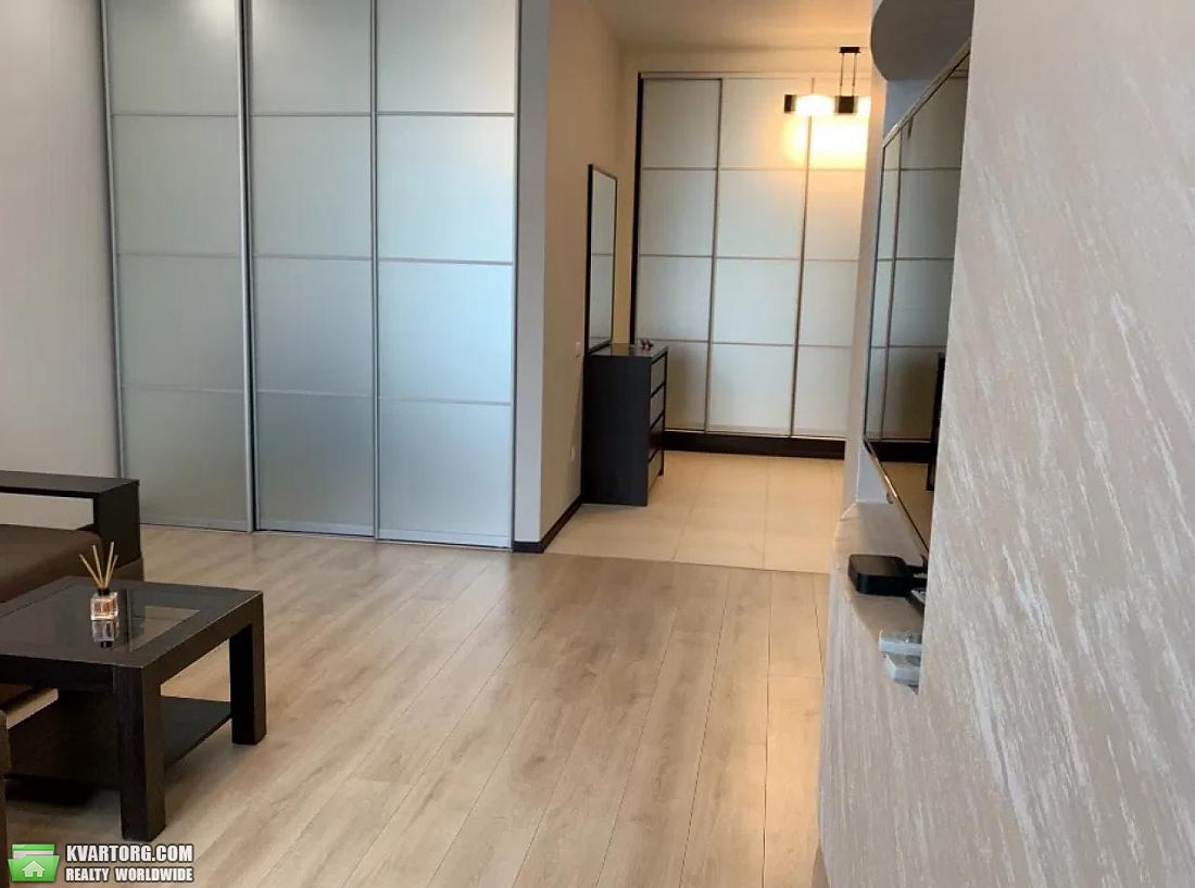 Rent out 2-room apartment. Киев,  Механизаторов — photo 5