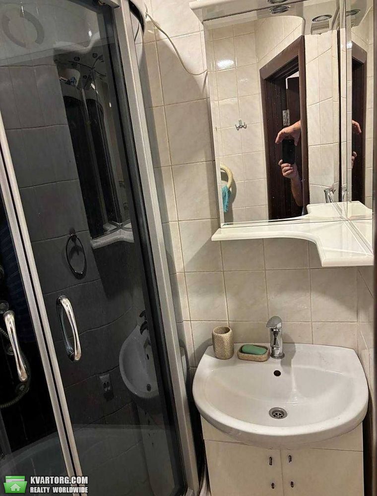 Rent out 2-room apartment. Киев, Гната Хоткевича — photo 8
