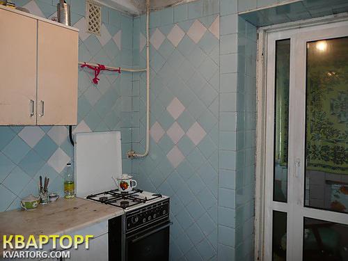 Sell 2-room apartment. Киев,  Петропавловская — photo 3