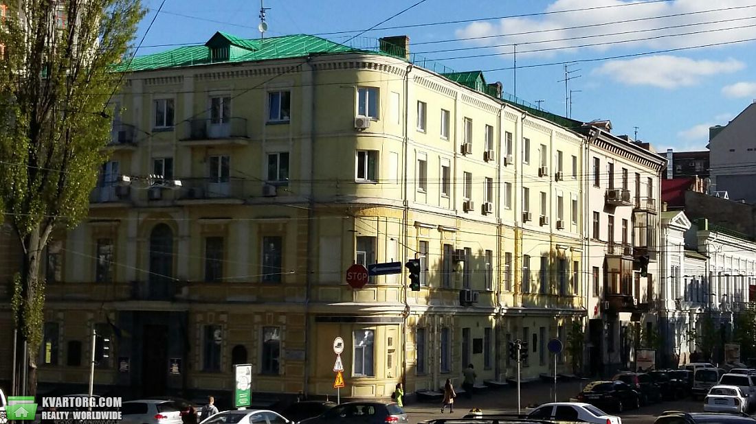 Rent out 2-room apartment. Киев,  Терещенковская — photo 1