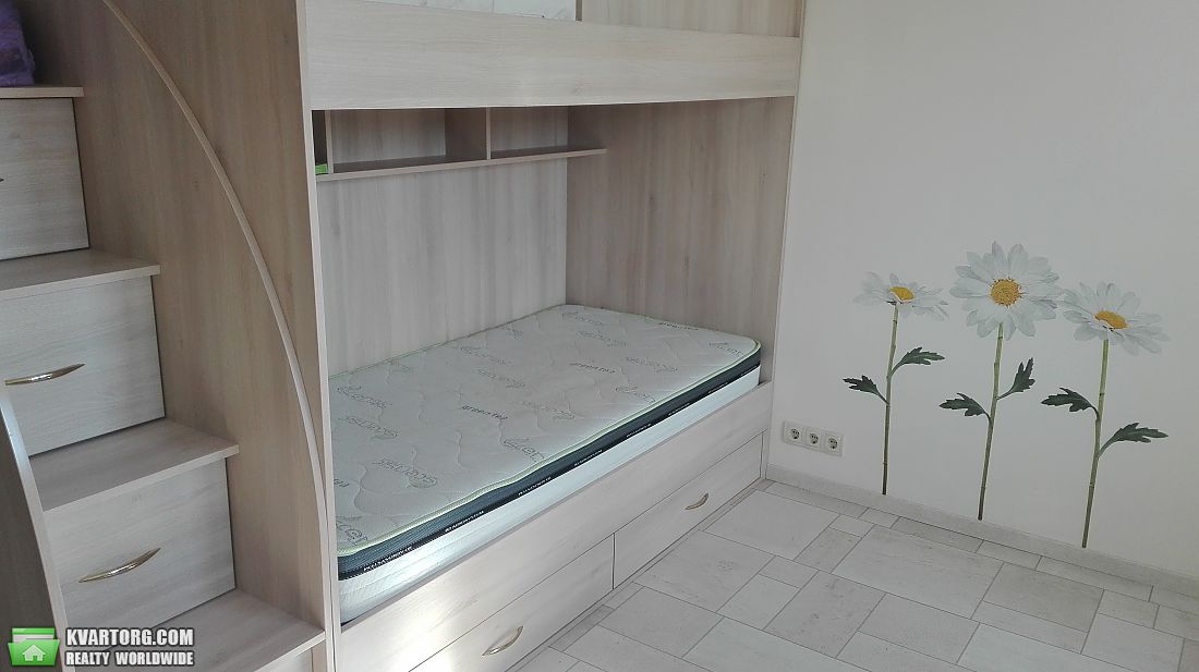 Sell 2-room apartment. Киев,  Лайоша Гавро — photo 2