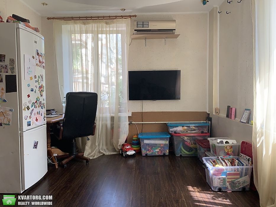 Sell 3-room apartment. Киев,  Краковская — photo 5