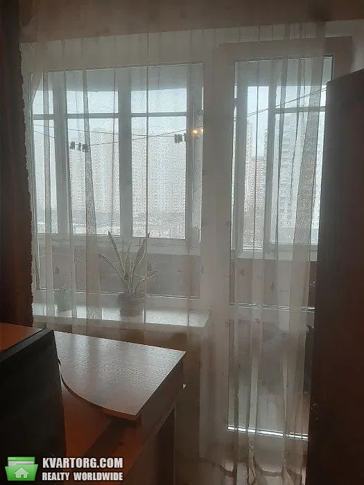 Sell 3-room apartment. Киев,  Здолбуновская — photo 3