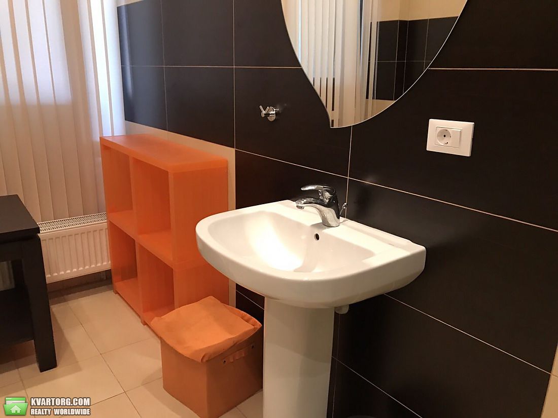 Rent out 2-room apartment. Одесса, Французский бульвар — photo 7