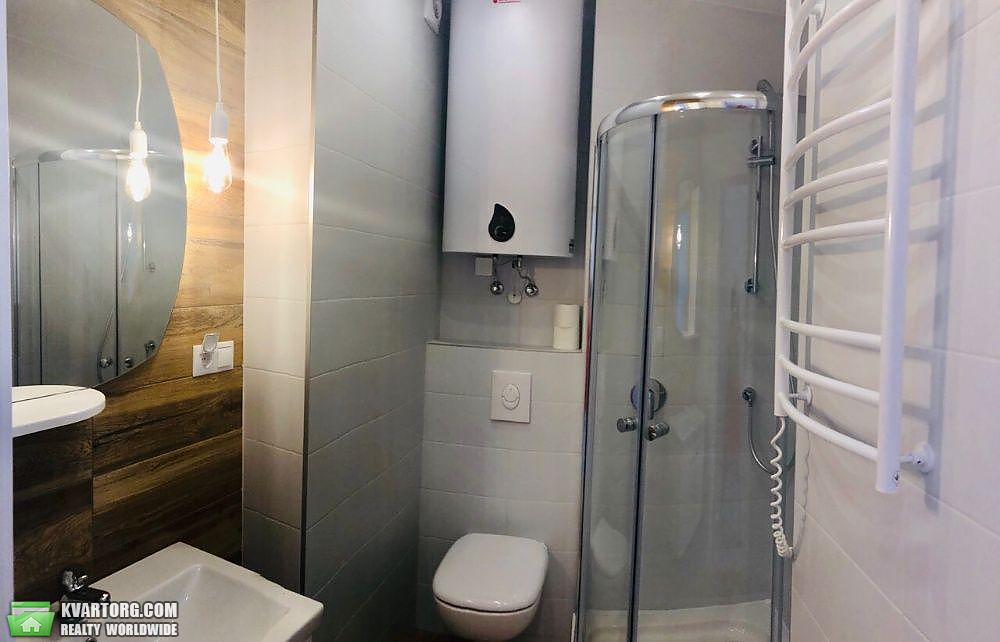 Rent out 1-room apartment. Киев, Регенераторная — photo 4
