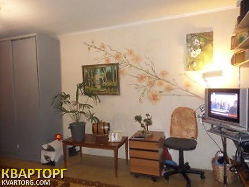 Sell 2-room apartment. Киев,  Дегтяревская — photo 1