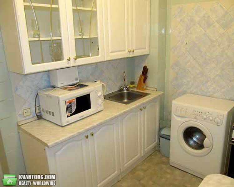 Rent out 2-room apartment. Киев,  Виноградный пер — photo 1