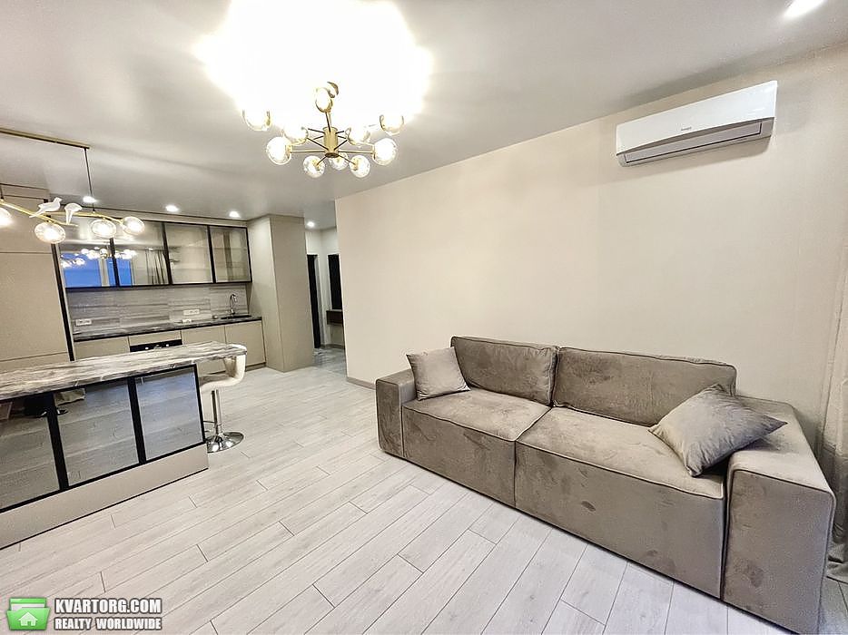 Sell 1-room apartment. Киев,  Днепровская наб — photo 2