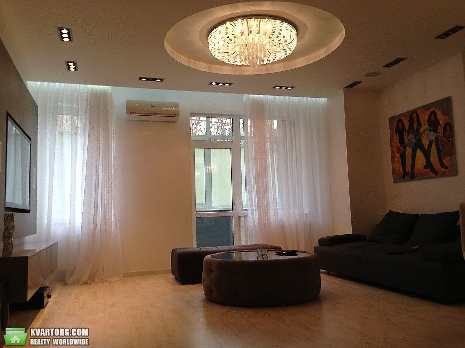 Rent out 2-room apartment. Киев,  Гончара — photo 3