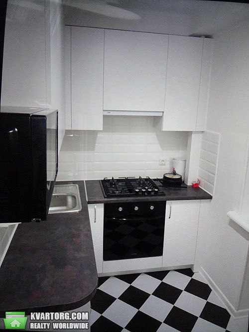 Rent out 2-room apartment. Киев,  Русановская наб — photo 1