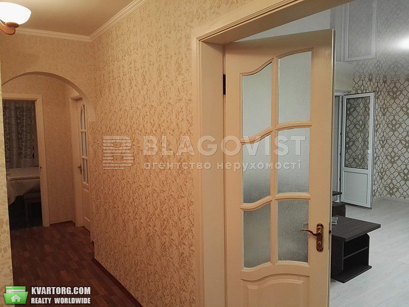 Rent out 2-room apartment. Киев,  Декабристов — photo 7
