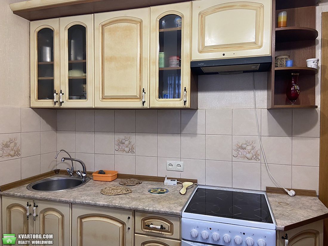 Rent out 1-room apartment. Киев,  Севастопольская — photo 3