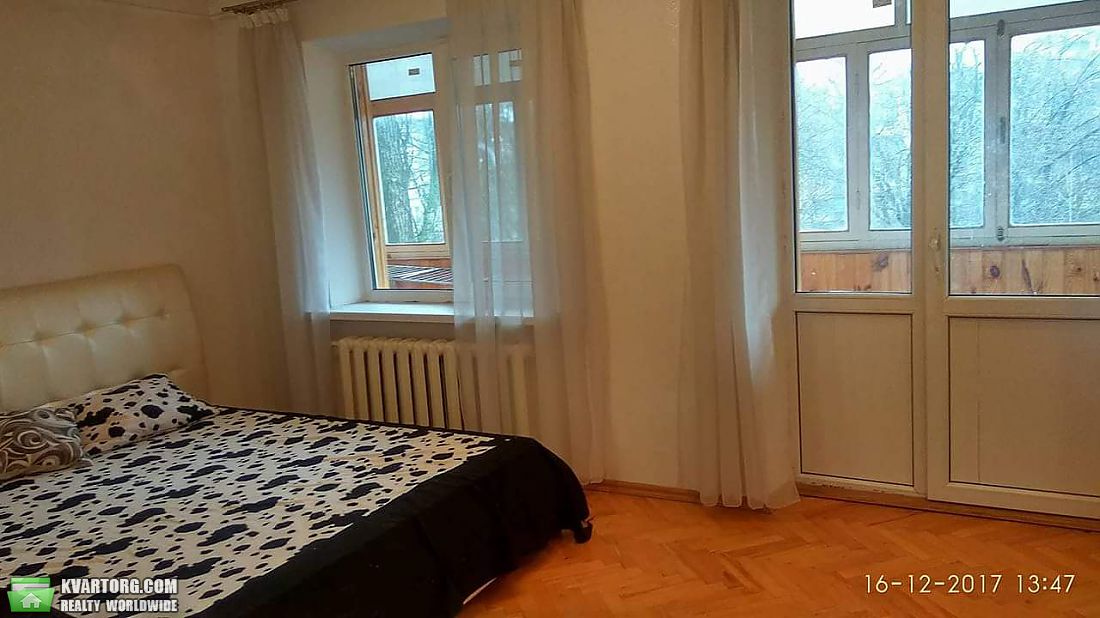 Rent out 3-room apartment. Киев,  Героев Космоса — photo 3