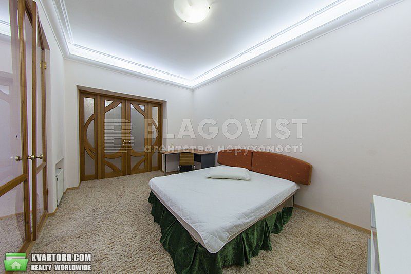 Rent out 4-room apartment. Киев, Лаврская — photo 3