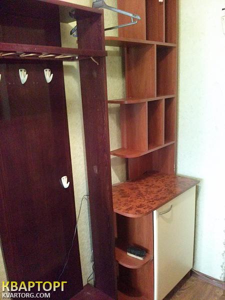 Rent out 1-room apartment. Киев,  Тычины пр — photo 5