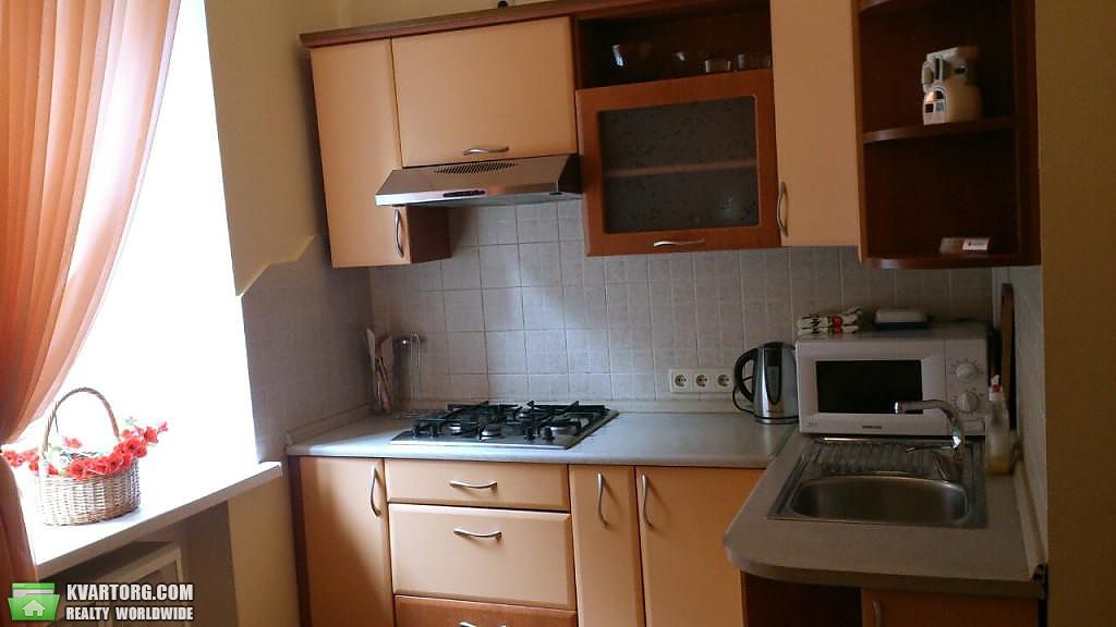 Rent out 3-room apartment. Киев,  Крещатик — photo 4