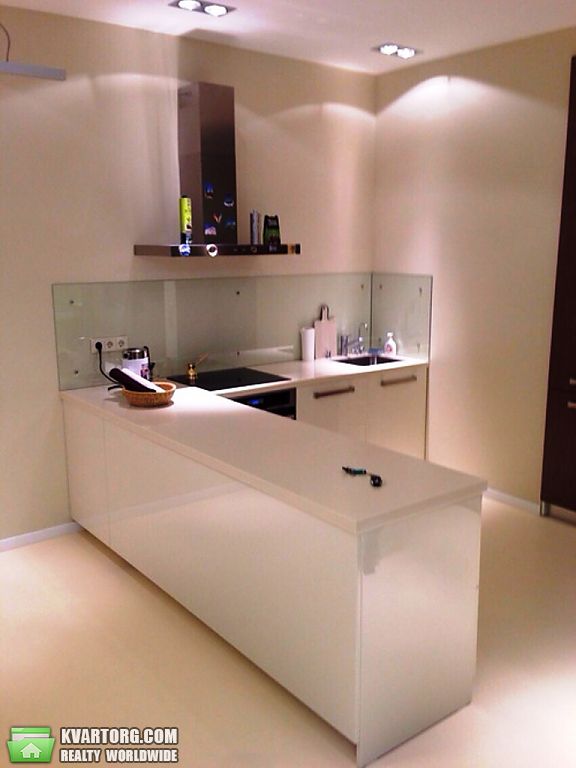 Sell 2-room apartment. Киев,  Драгомирова — photo 1