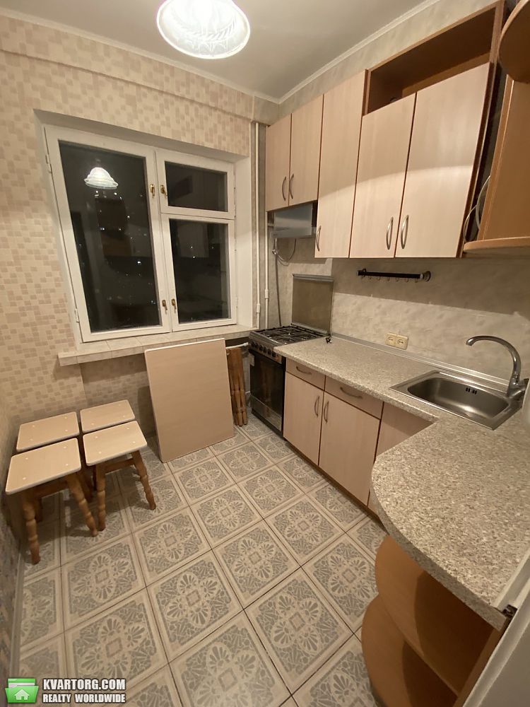 Rent out 1-room apartment. Киев,  Кривоноса — photo 4