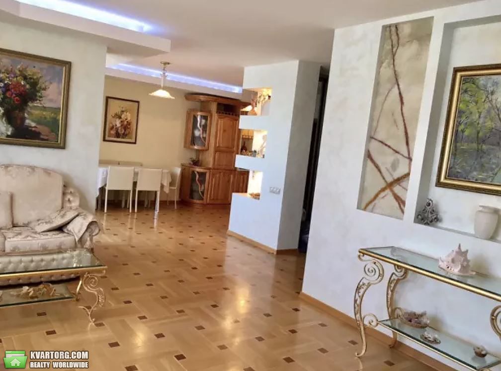 Rent out 2-room apartment. Киев,  Никольско-Слободская — photo 2