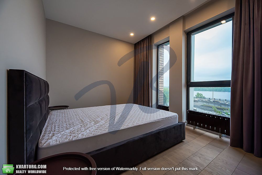 Rent out 2-room apartment. Киев, Набережно Рибальский — photo 5
