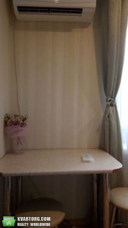 Sell 2-room apartment. Киев,  Воскресенская — photo 3
