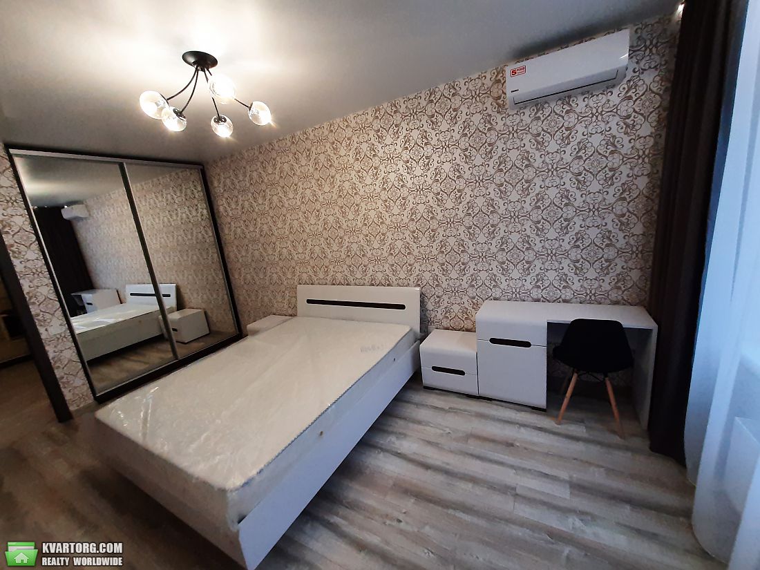 Rent out 2-room apartment. Киев,  Расковой — photo 4