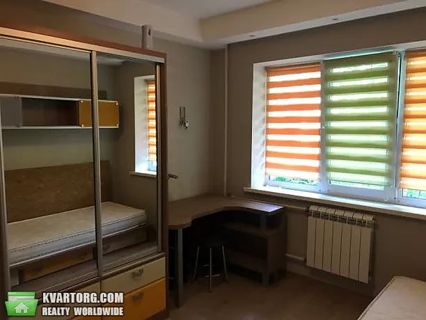 Rent out 2-room apartment. Киев,  Волгоградская — photo 3
