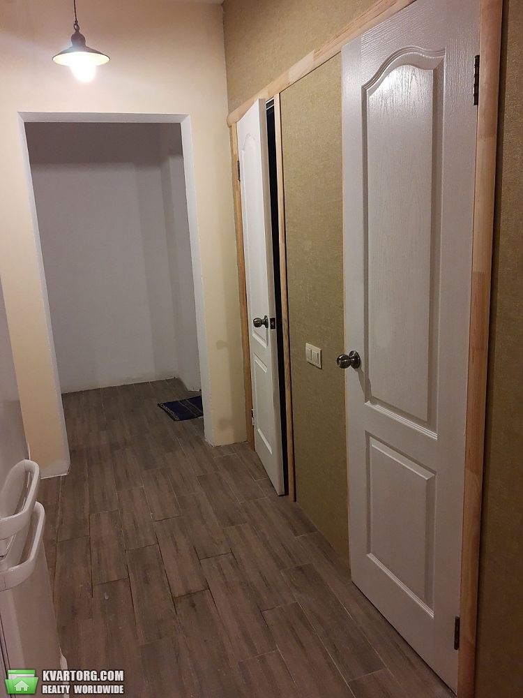 Rent out 2-room apartment. Киев, Верховинная — photo 7