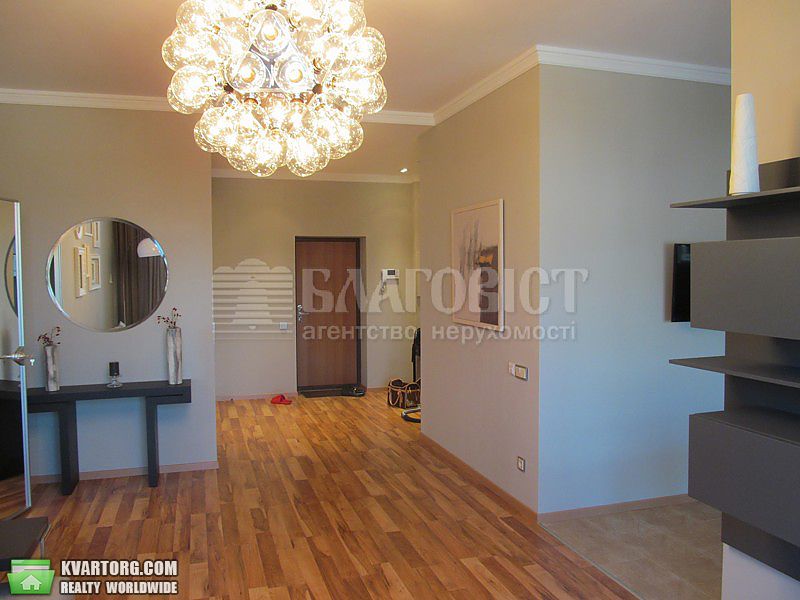 Rent out 2-room apartment. Киев, Драгомирова ул. — photo 4