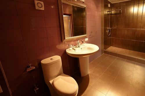 Rent out office. Киев, Бехтеревский пер. — photo 9