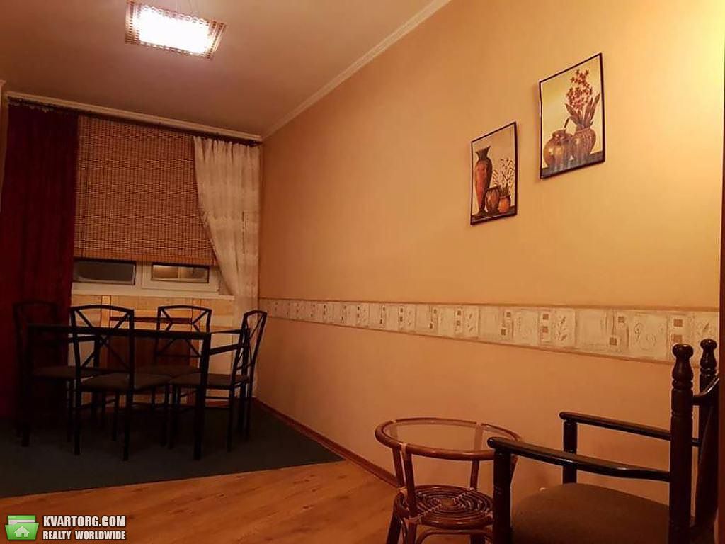Rent out 2-room apartment. Киев,  Мазепы — photo 4
