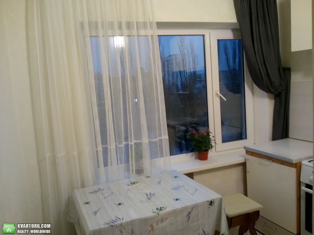 Rent out 1-room apartment. Киев, Ентузиастов — photo 9