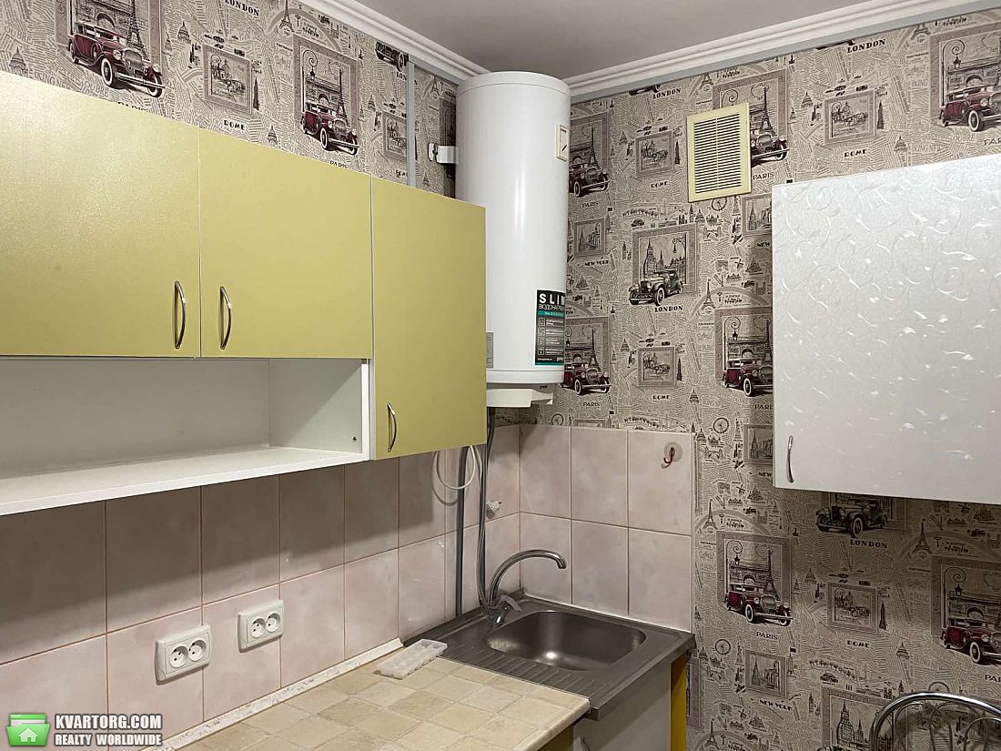 Rent out 1-room apartment. Киев, Луценко — photo 4