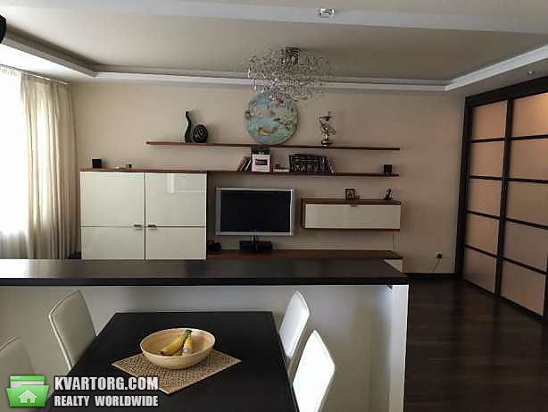 Rent out 2-room apartment. Киев,  Забилы — photo 6
