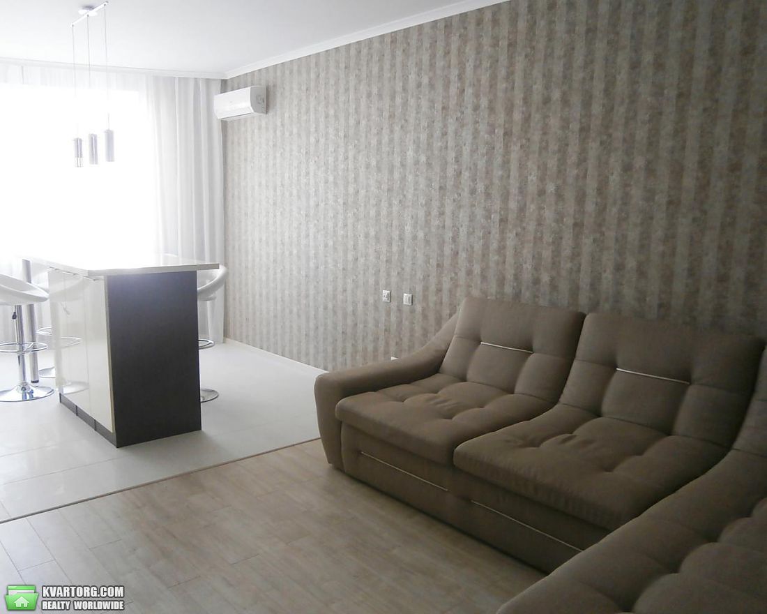 Rent out 2-room apartment. Киев,  Механизаторов — photo 4