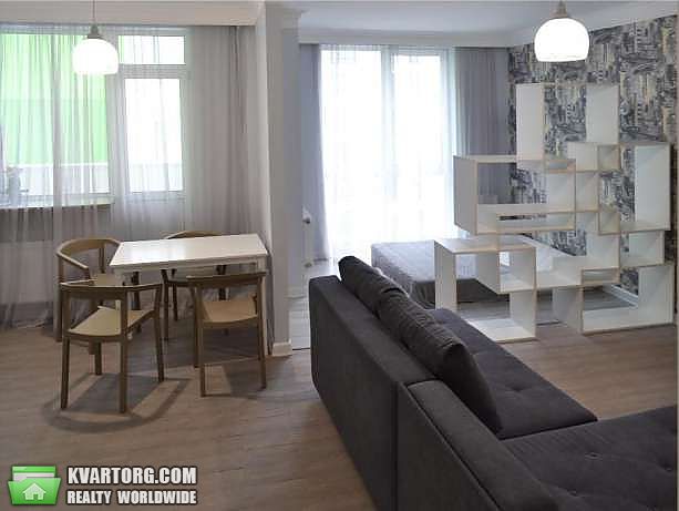 Sell 1-room apartment. Киев,  Московский пр — photo 1