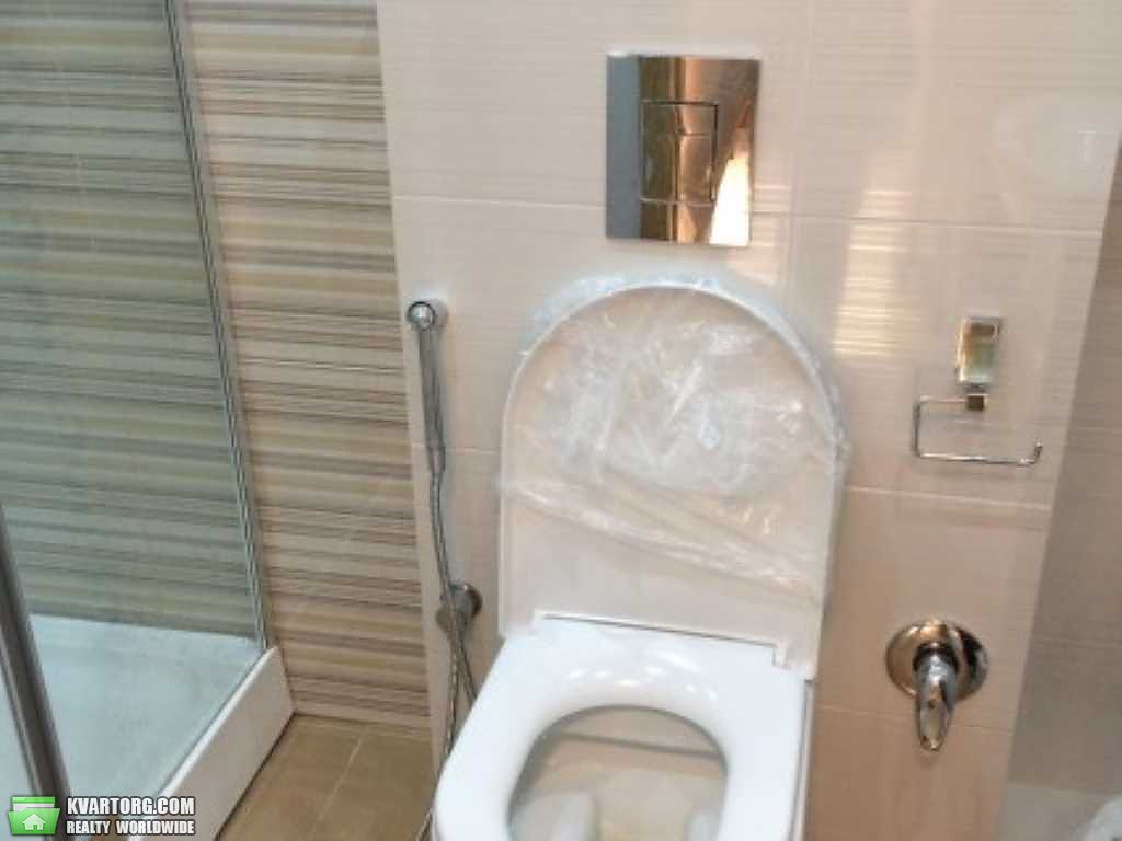 Rent out 3-room apartment. Киев, Эрнста — photo 9