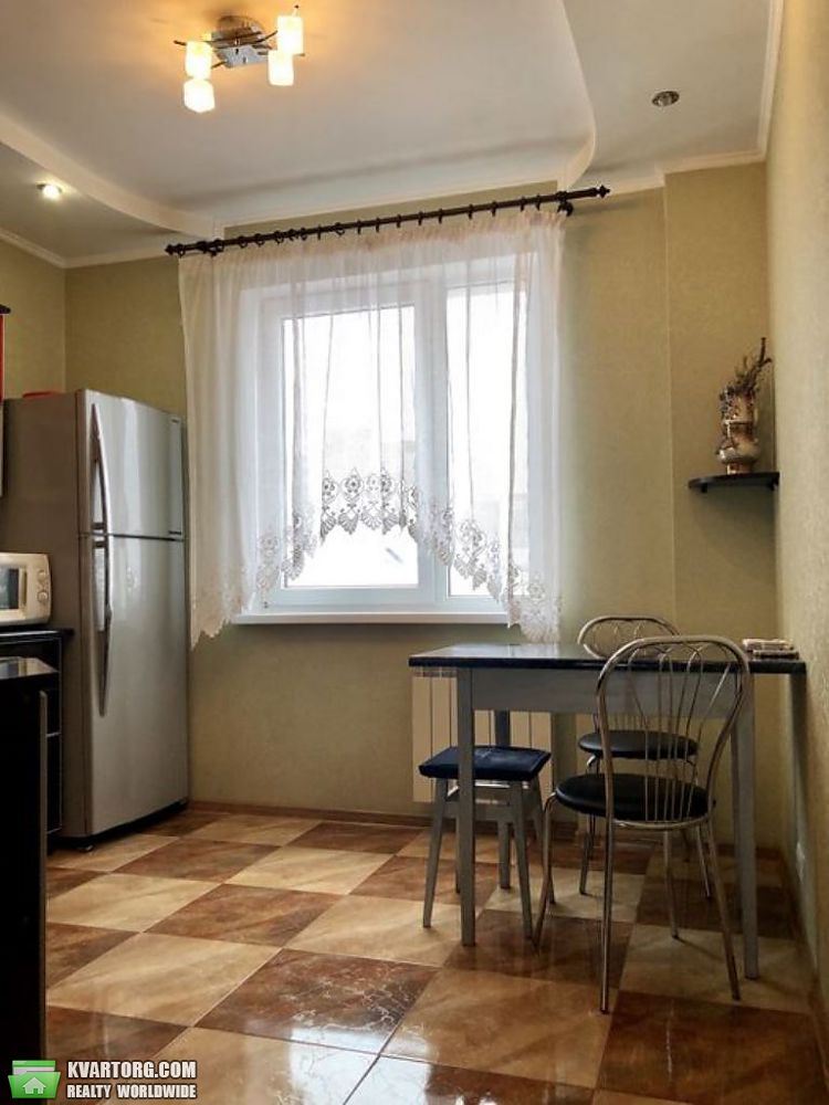 Rent out 2-room apartment. Киев,  Мишуги — photo 6