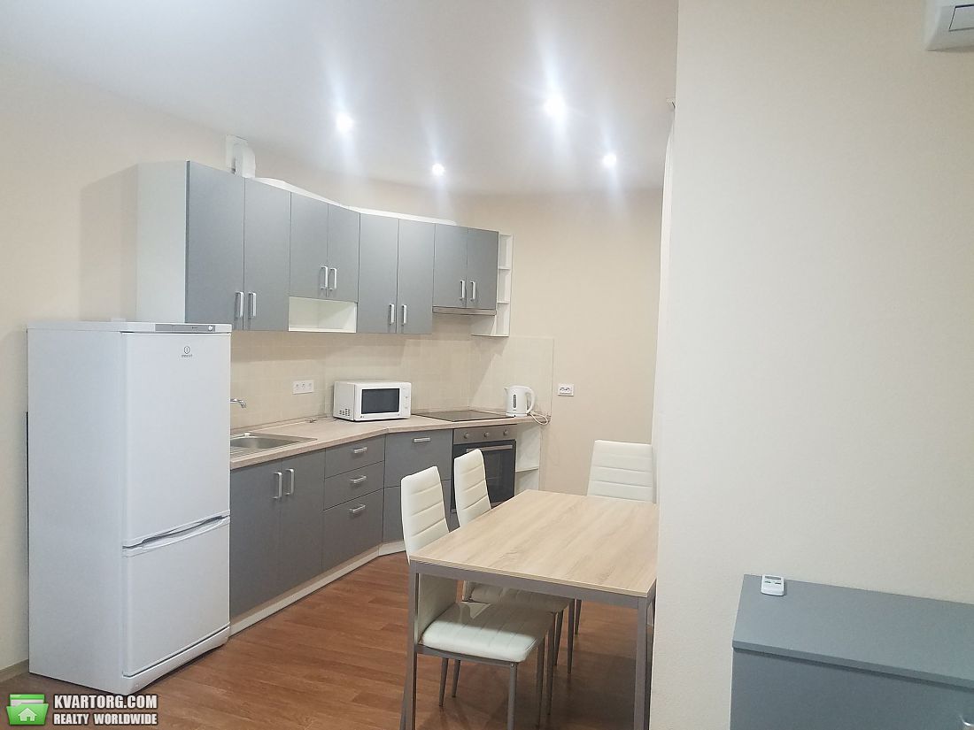 Rent out 1-room apartment. Киев,  Ломоносова 85, — photo 4