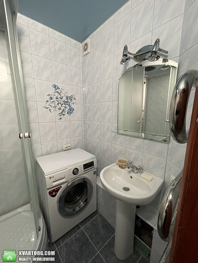 Sell 2-room apartment. Киев,  Свободы пр — photo 7