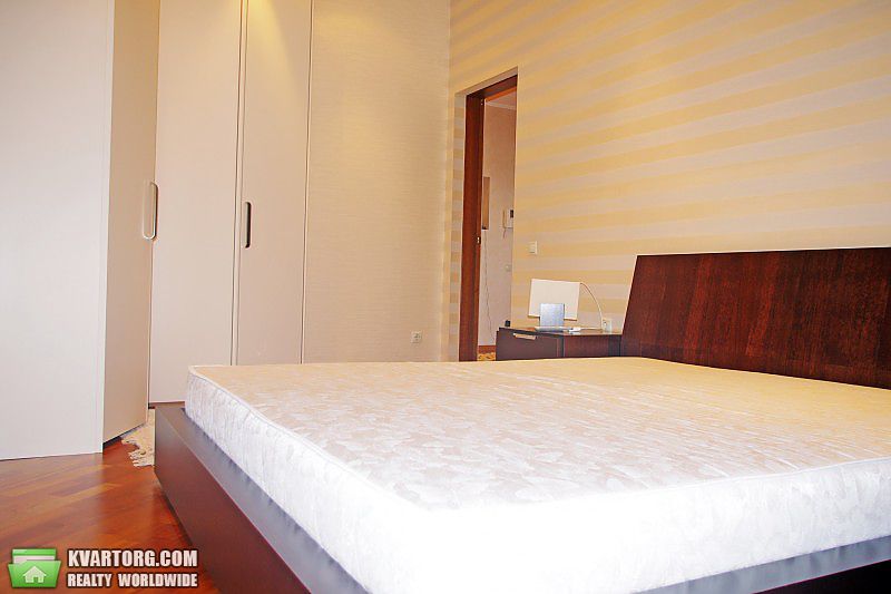 Rent out 4-room apartment. Киев,  Леси Украинки бул — photo 4