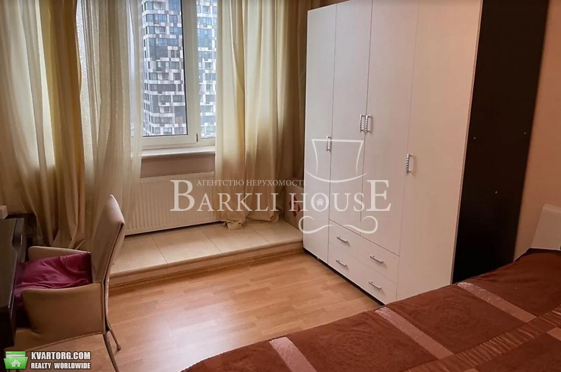 Rent out 2-room apartment. Киев,  Барбюса — photo 5