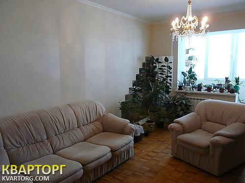 Rent out 3-room apartment. Киев,  Курская — photo 4