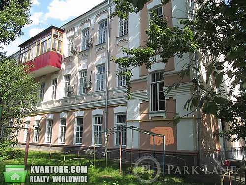 Sell 4-room apartment. Киев, Щорса — photo 1