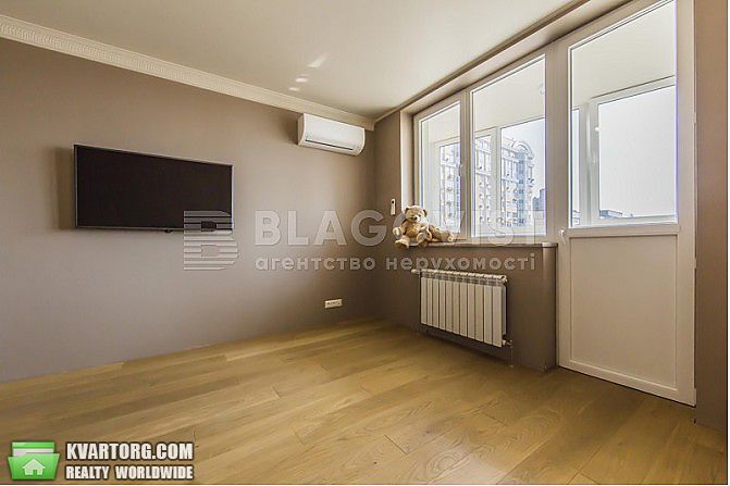 Sell 4-room apartment. Киев,  Димитрова — photo 2